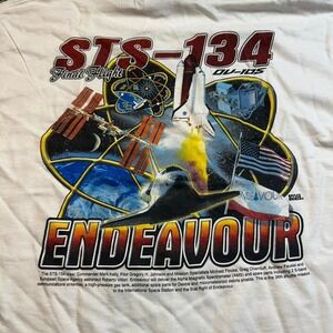 Vintage Y2K NASA Endeavour space shuttle‎ final flight T-shirt size medium
